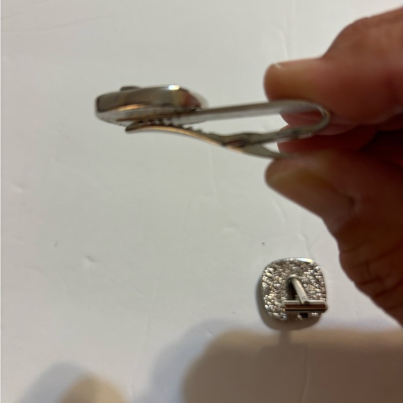 Vintage Hickok Pink Enamel Donkey Silver Tone Cuff Links Tie Bar Clip Set - Picture 3 of 7